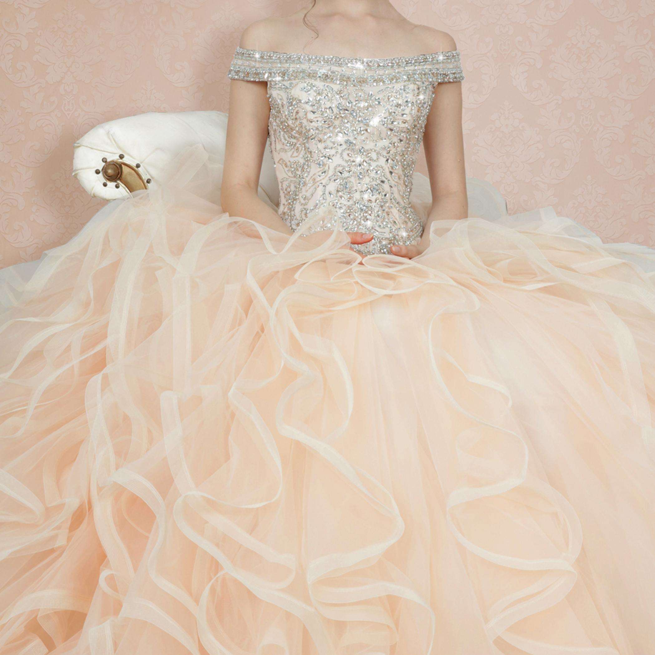 (LIVE 57) Gowns' elegance, simple hues, enhance life's charm.