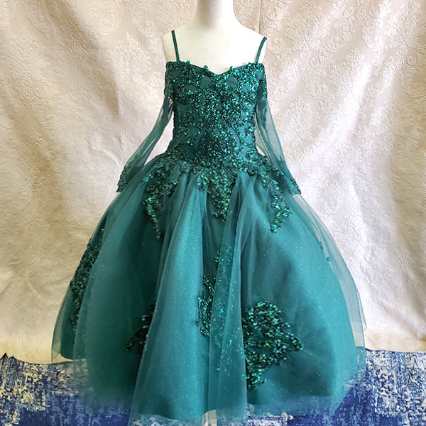 (K16) Beautiful Mini Quinceanera Matched with (Live 8)