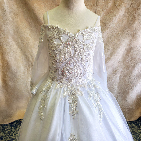 (K16) Beautiful Mini Quinceanera Matched with (Live 8)