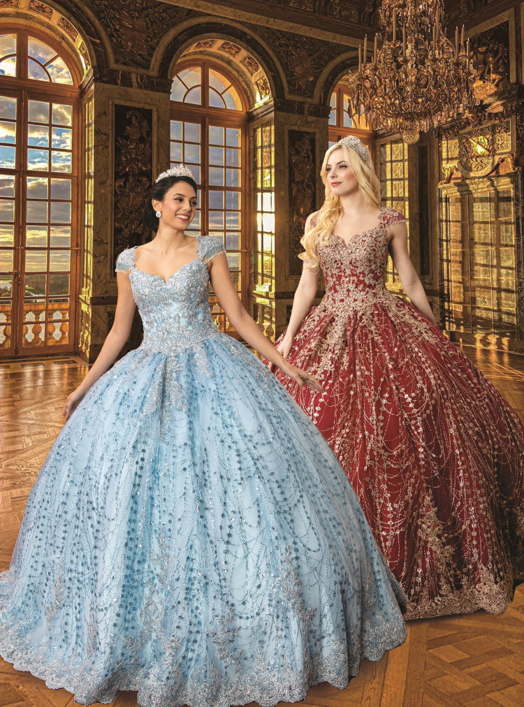 (LIVE 22) Elegant gowns, sparkling jewels, carve unique grace.