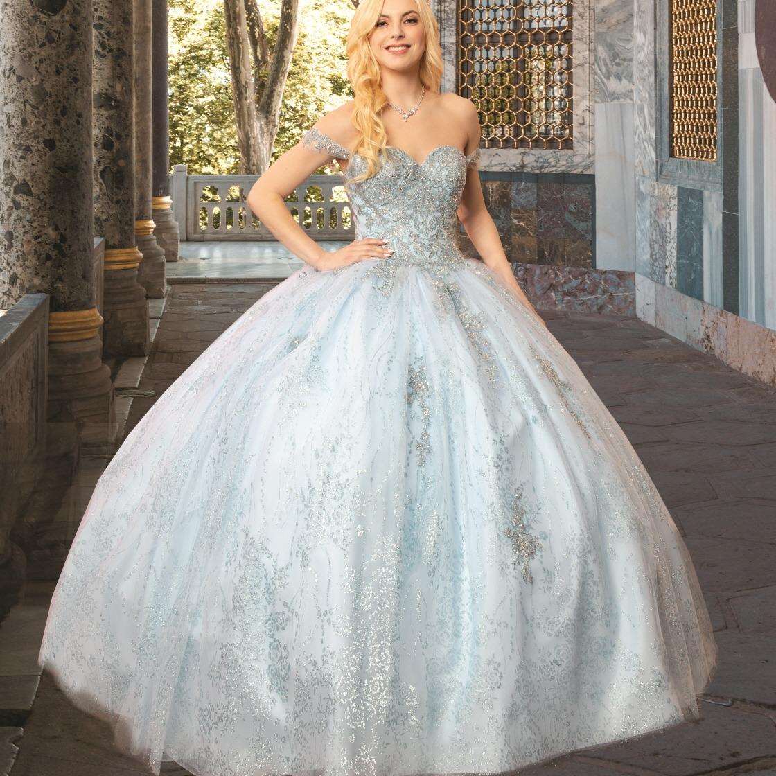 (LIVE 34) Fine gowns, 3D embroidery, weave dreamy tales.