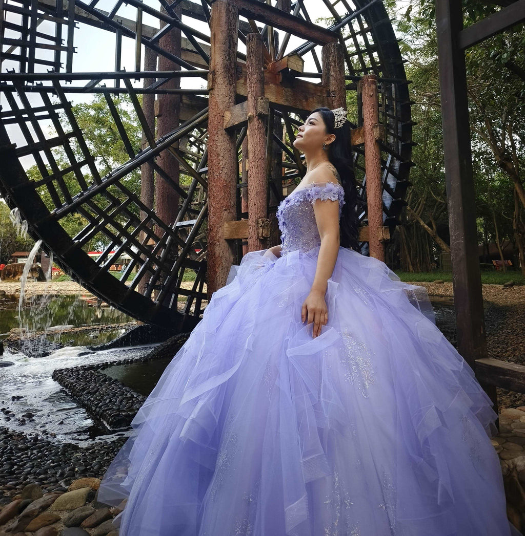 (LIVE 23) Gowns' elegance, simple hues, enhance life's charm.