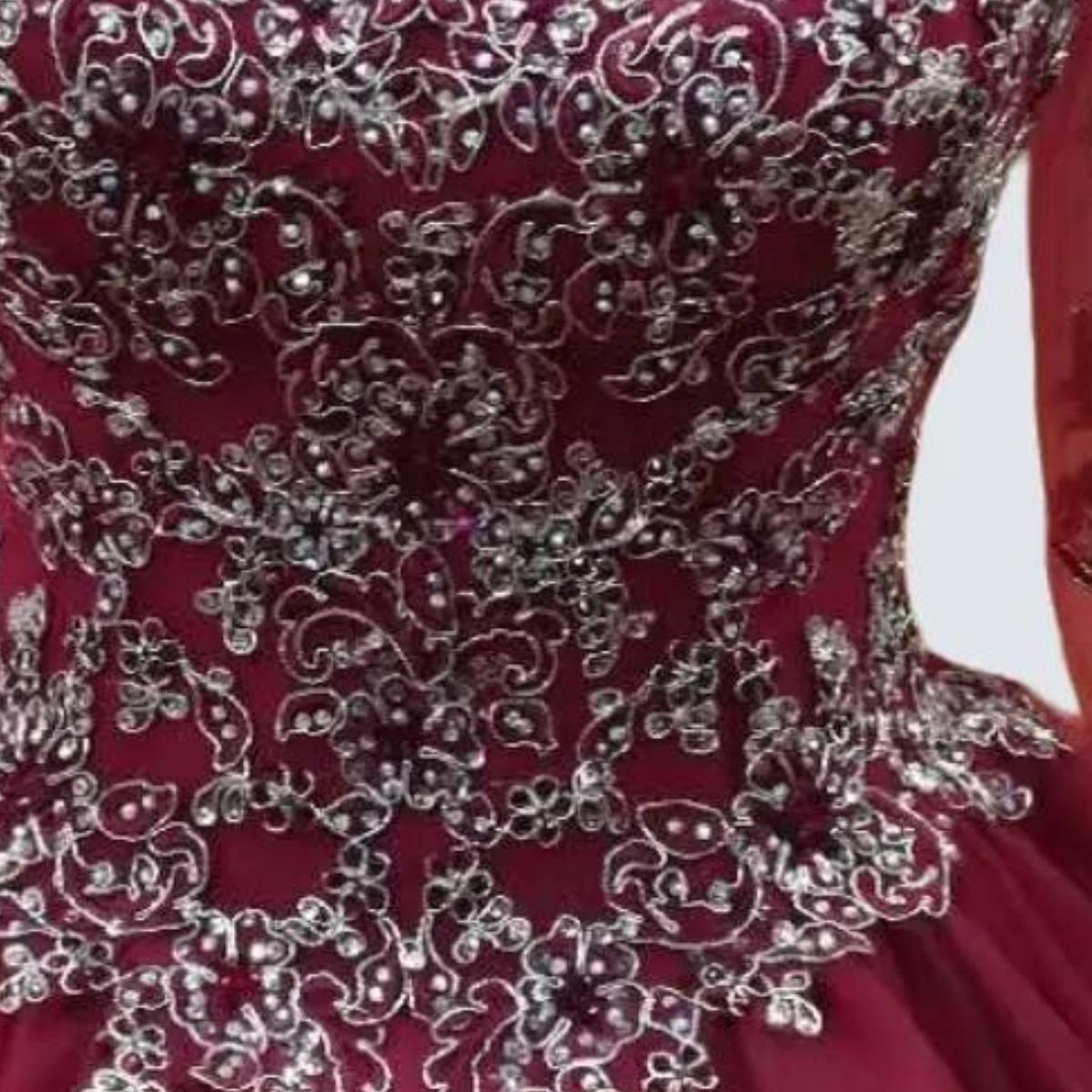 (LIVE 2) Boat Neckline Quinceanera w/ Bell Sleeves