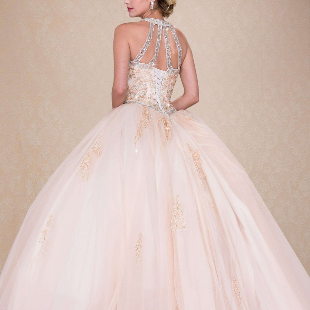 (LIVE 53) Elegant gowns, sparkling jewels, carve unique grace.