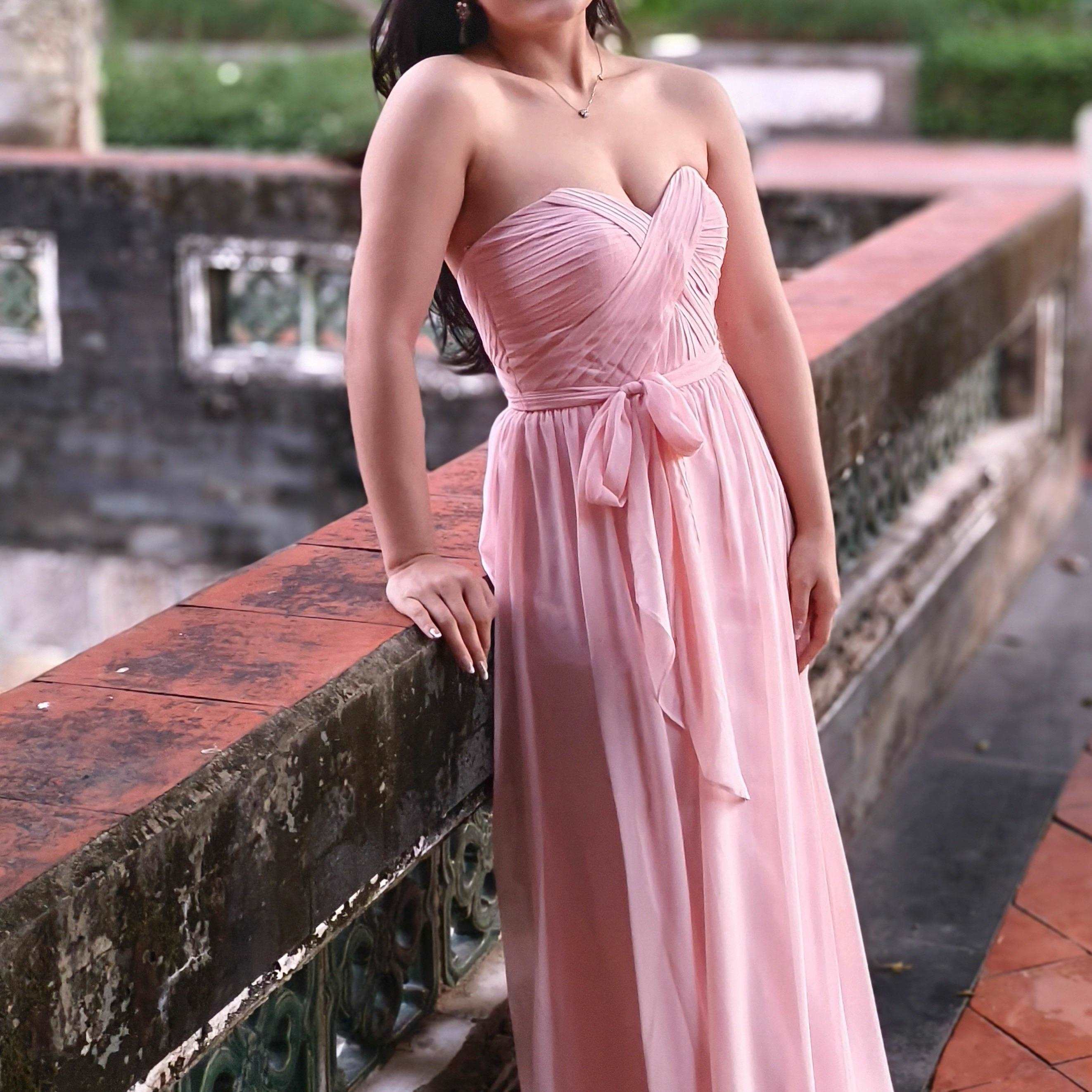 Adult gowns, tailored fit, eternal charm.