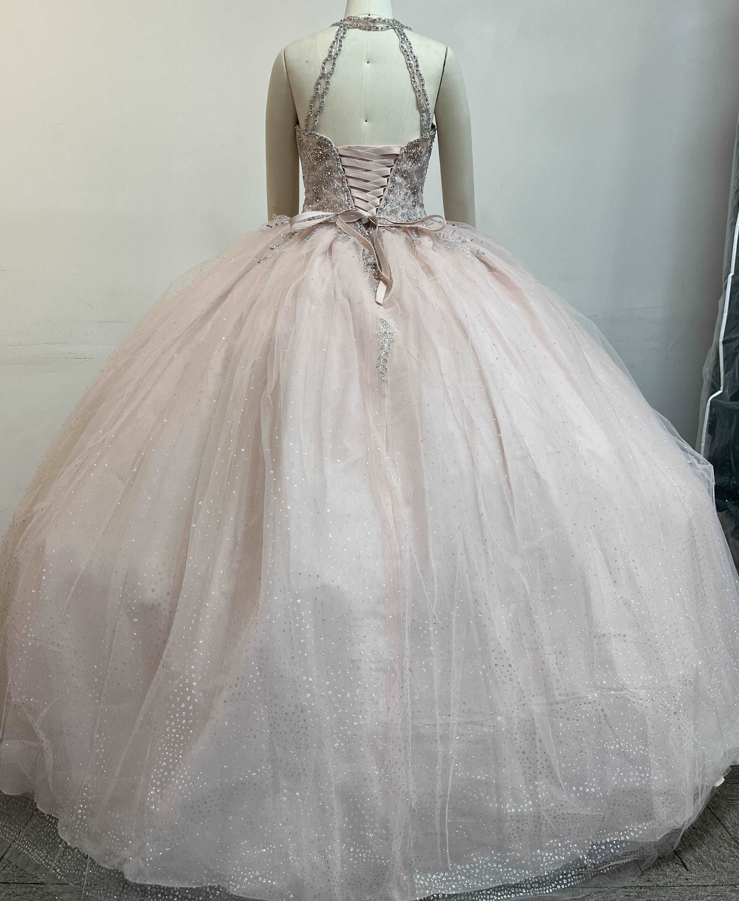 (LIVE 47) Adult gowns, tailored fit, eternal charm.