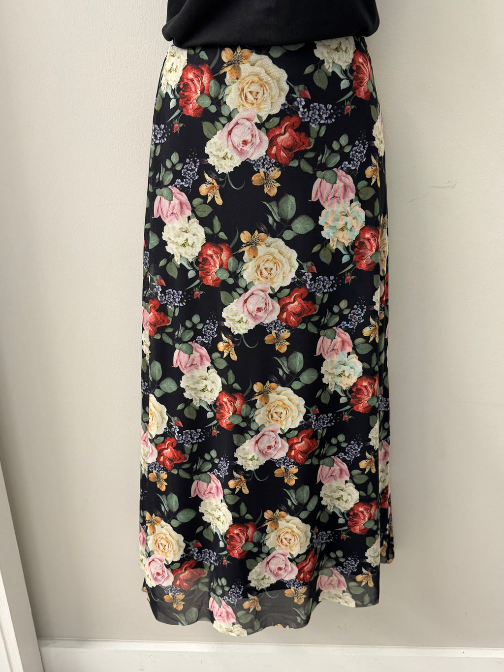 Viereck Mesh Floral Skirt