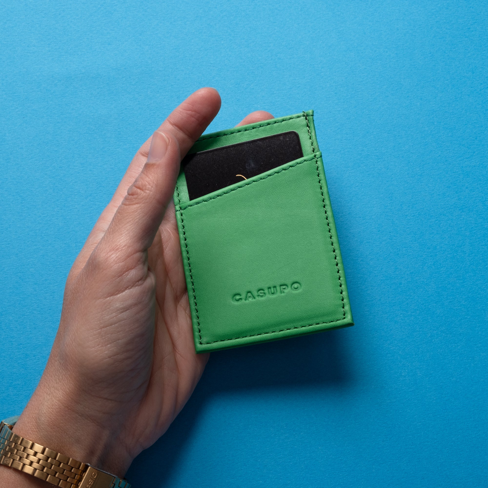 Minimalist Wallet With RFID Protection - Green
