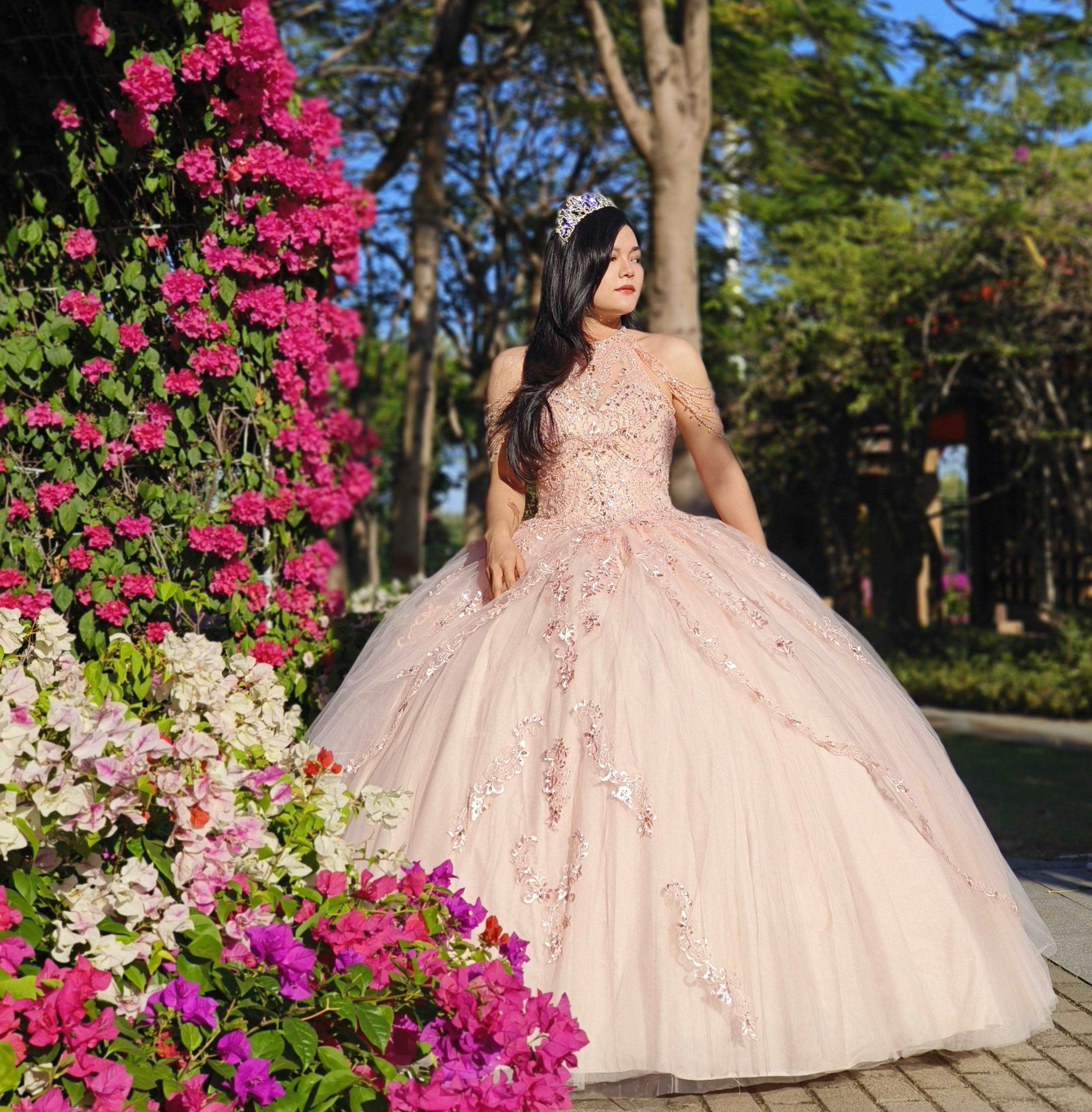 (LIVE 38) Adult gowns, tailored fit, eternal charm.