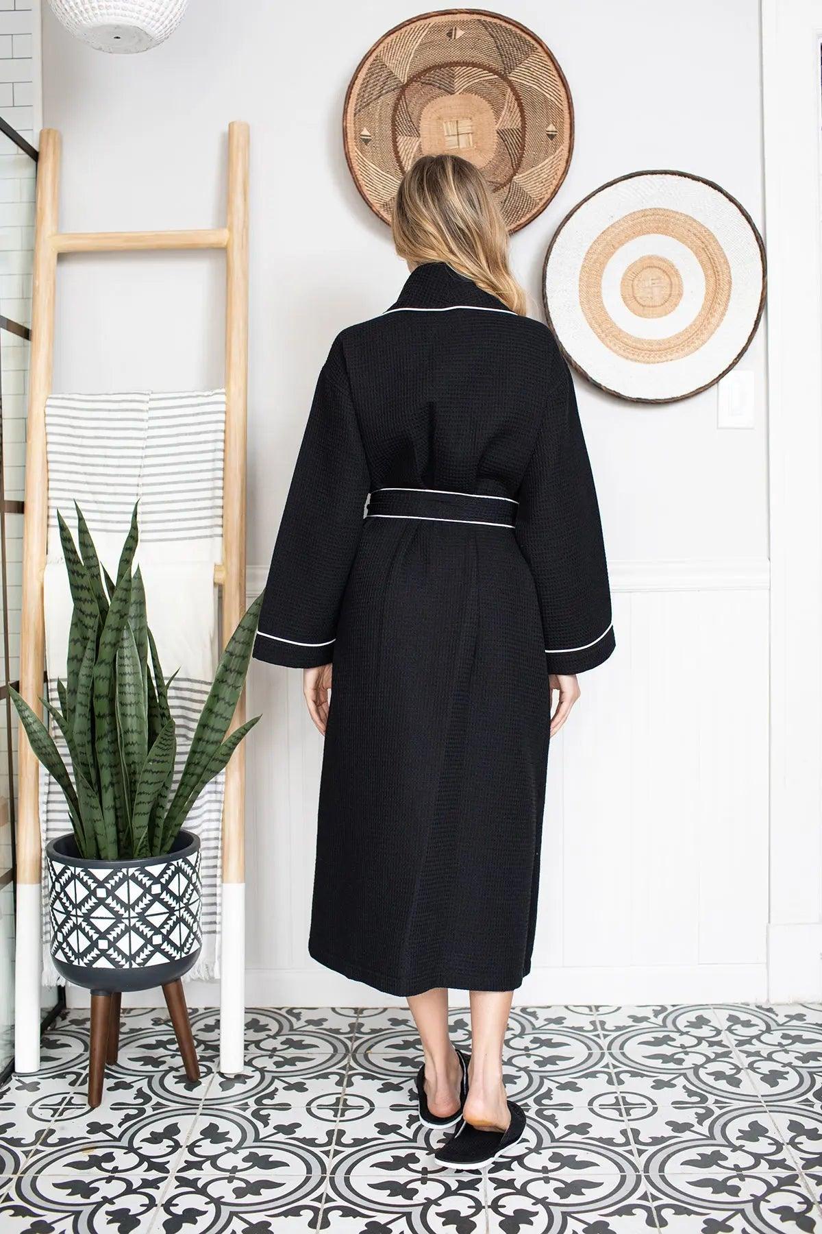 Women’s Waffle Piping Bathrobe – Lightweight Spa-Style Comfort