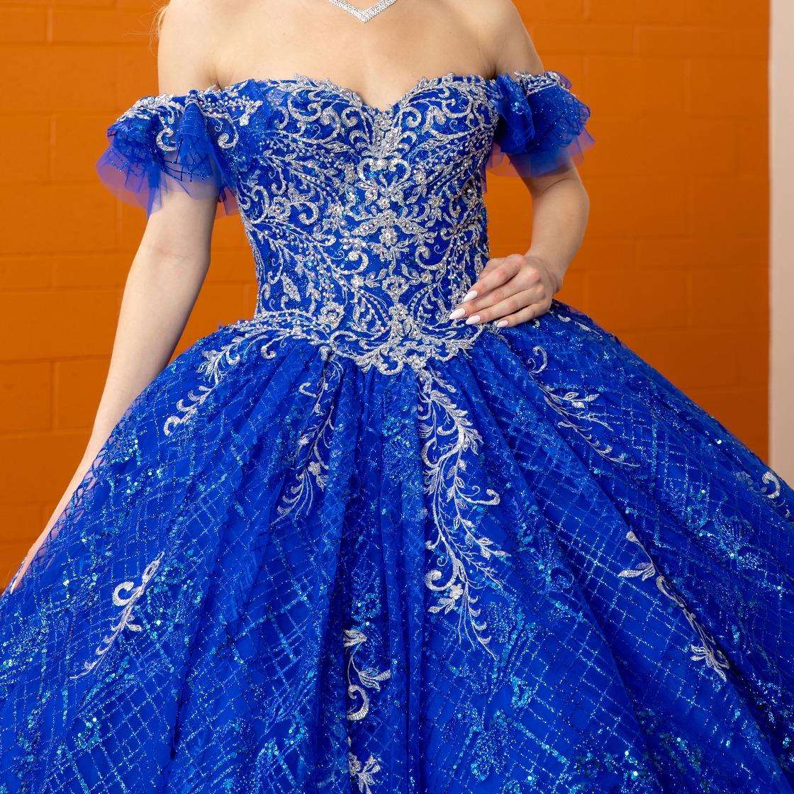 (LIVE 36) Adult gowns, tailored fit, eternal charm.