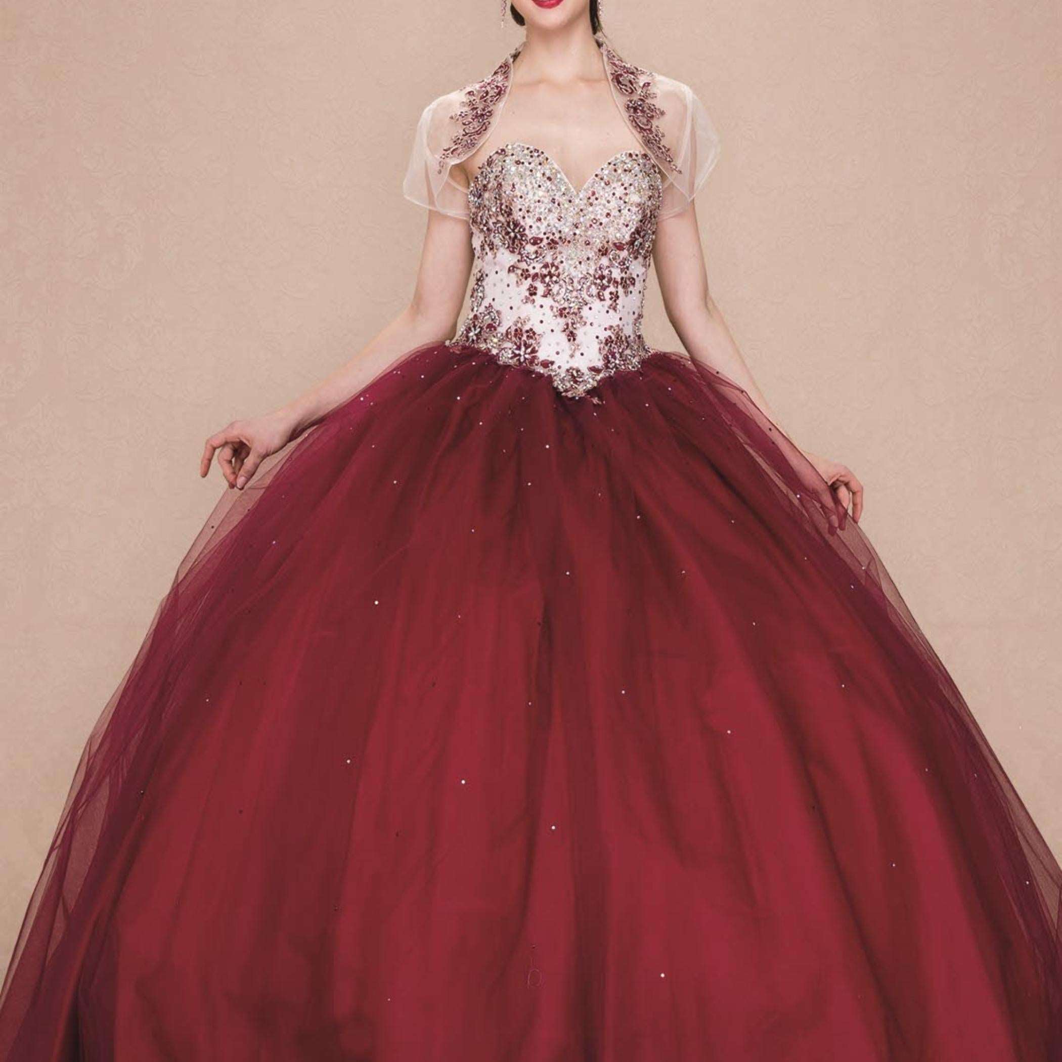 (LIVE 51) Adult gowns, tailored fit, eternal charm.